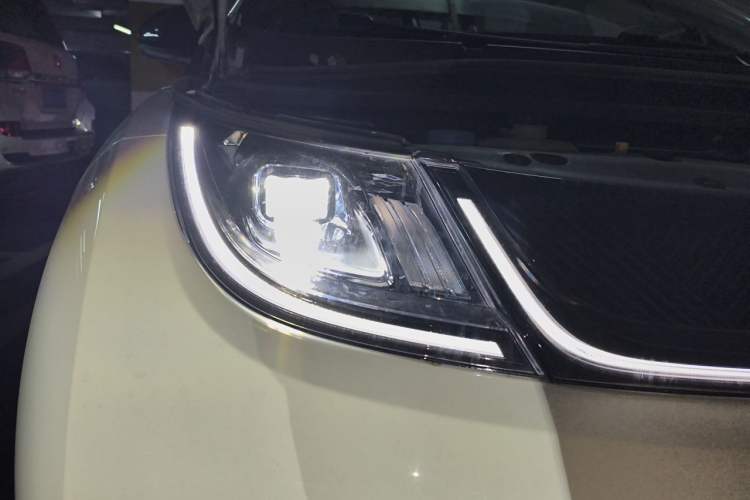 Used BYD Dolphin 2023 420 km Fashion Edition Exterior 6