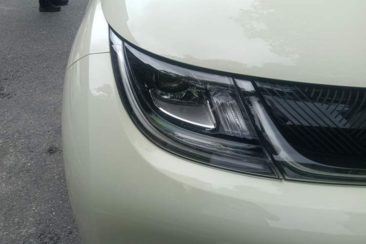 Used BYD Dolphin 2023 420 km Fashion Edition Exterior 6