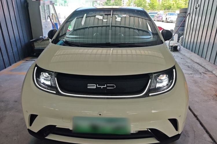 Used BYD Dolphin 2023 420 km Fashion Edition Front