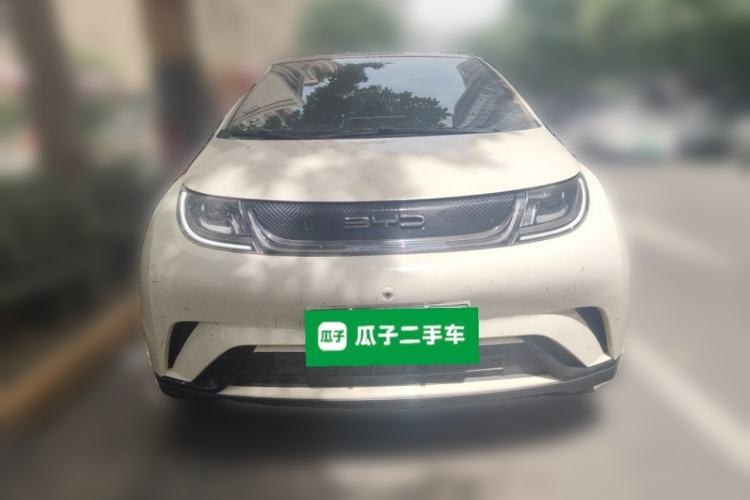 Used BYD Dolphin 2023 420 km Fashion Edition Front