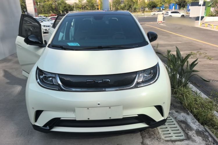 Used BYD Dolphin 2023 420 km Fashion Edition Front