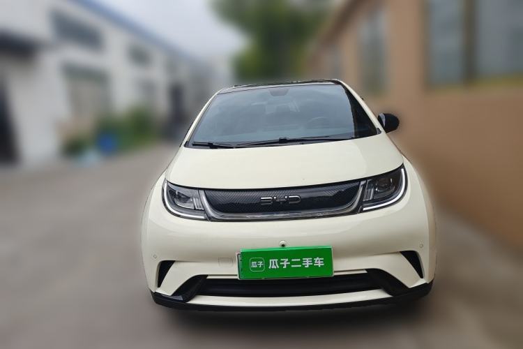Used BYD Dolphin 2023 420 km Fashion Edition Front
