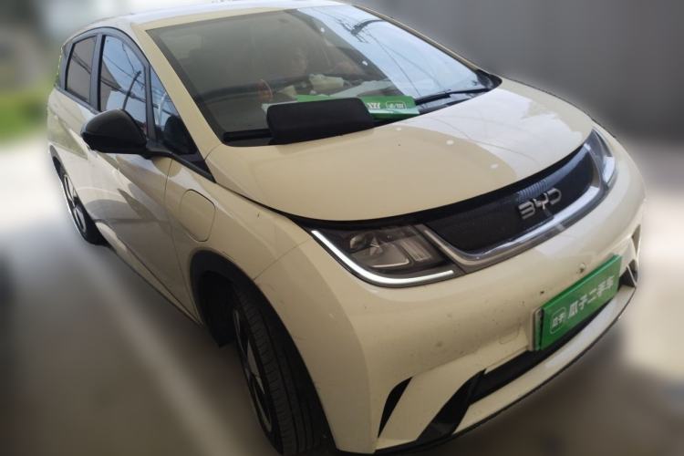 Used BYD Dolphin 2023 420 km Free Version Front Right 45 Deg