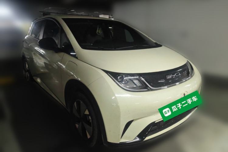Used BYD Dolphin 2023 420 km Fashion Edition Front Right 45 Deg