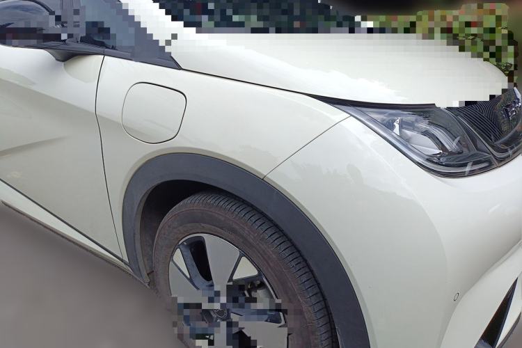 Used BYD Dolphin 2023 420 km Fashion Edition Front Right 45 Deg