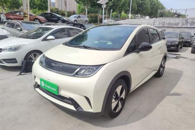 Used BYD Dolphin 2023 420 km Fashion Edition