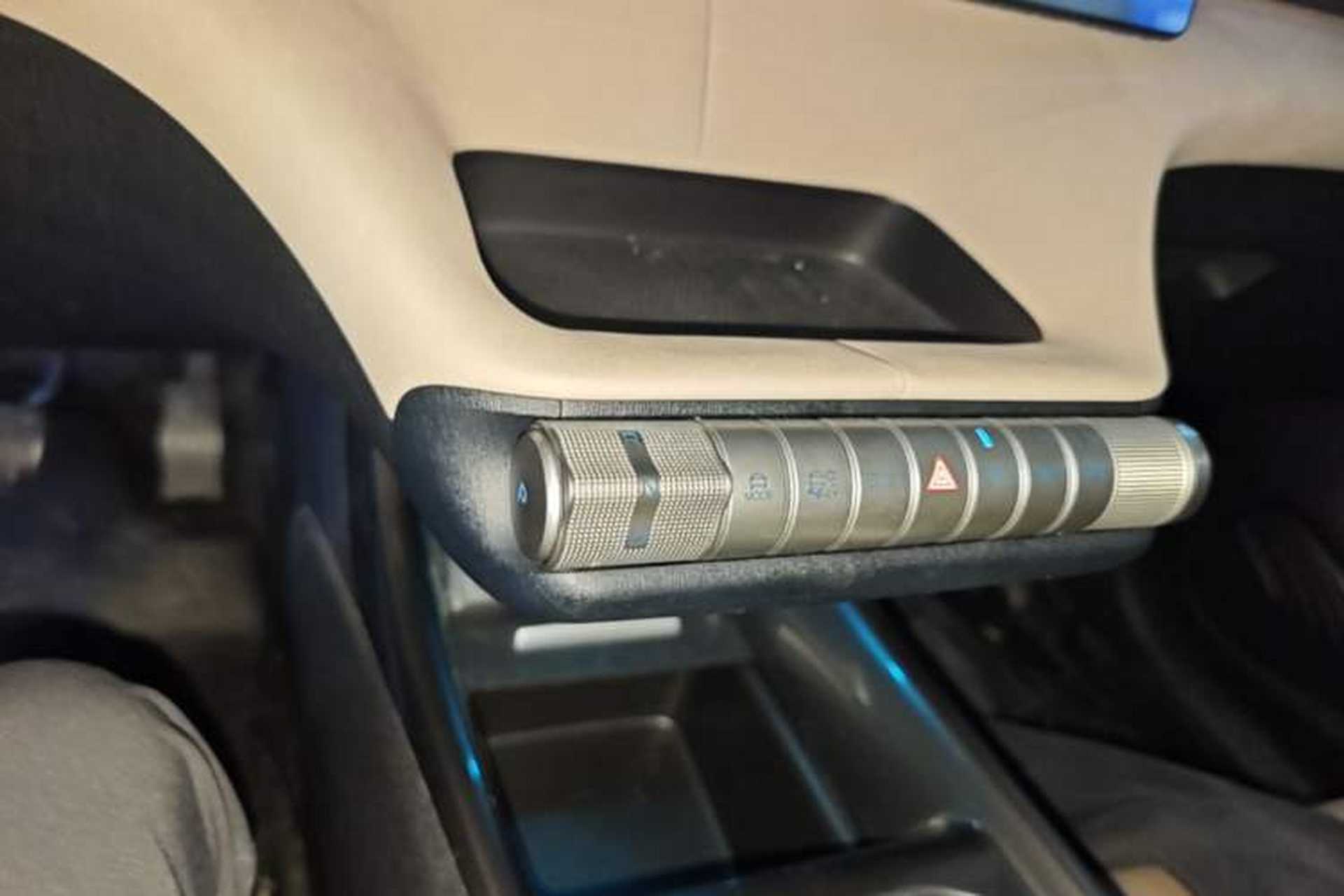 Used BYD Dolphin 2023 420 km Fashion Edition Gear Lever