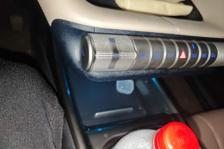 Used BYD Dolphin 2023 420 km Free Version Gear Lever