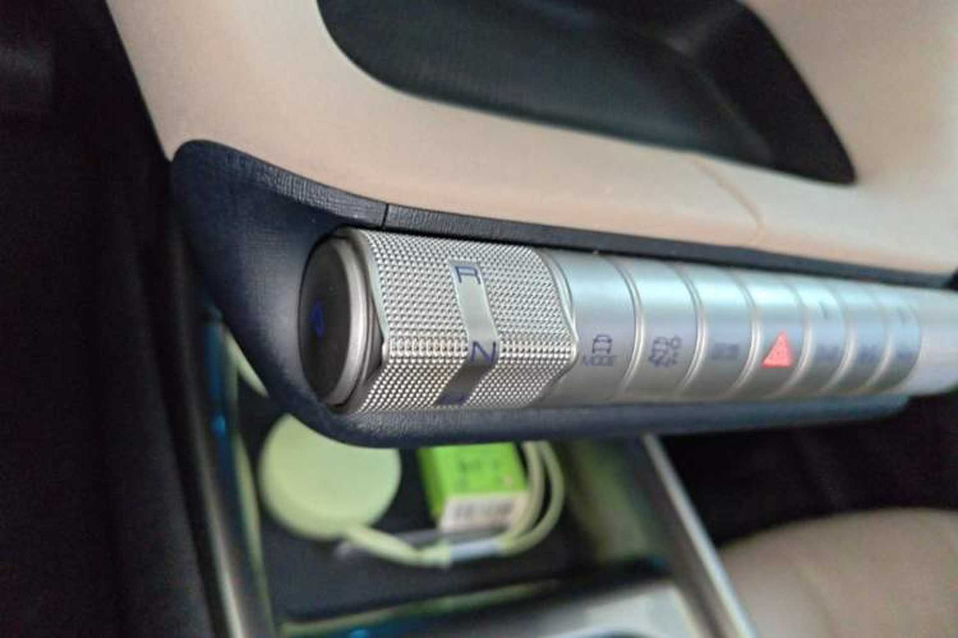 Used BYD Dolphin 2023 420 km Fashion Edition Gear Lever