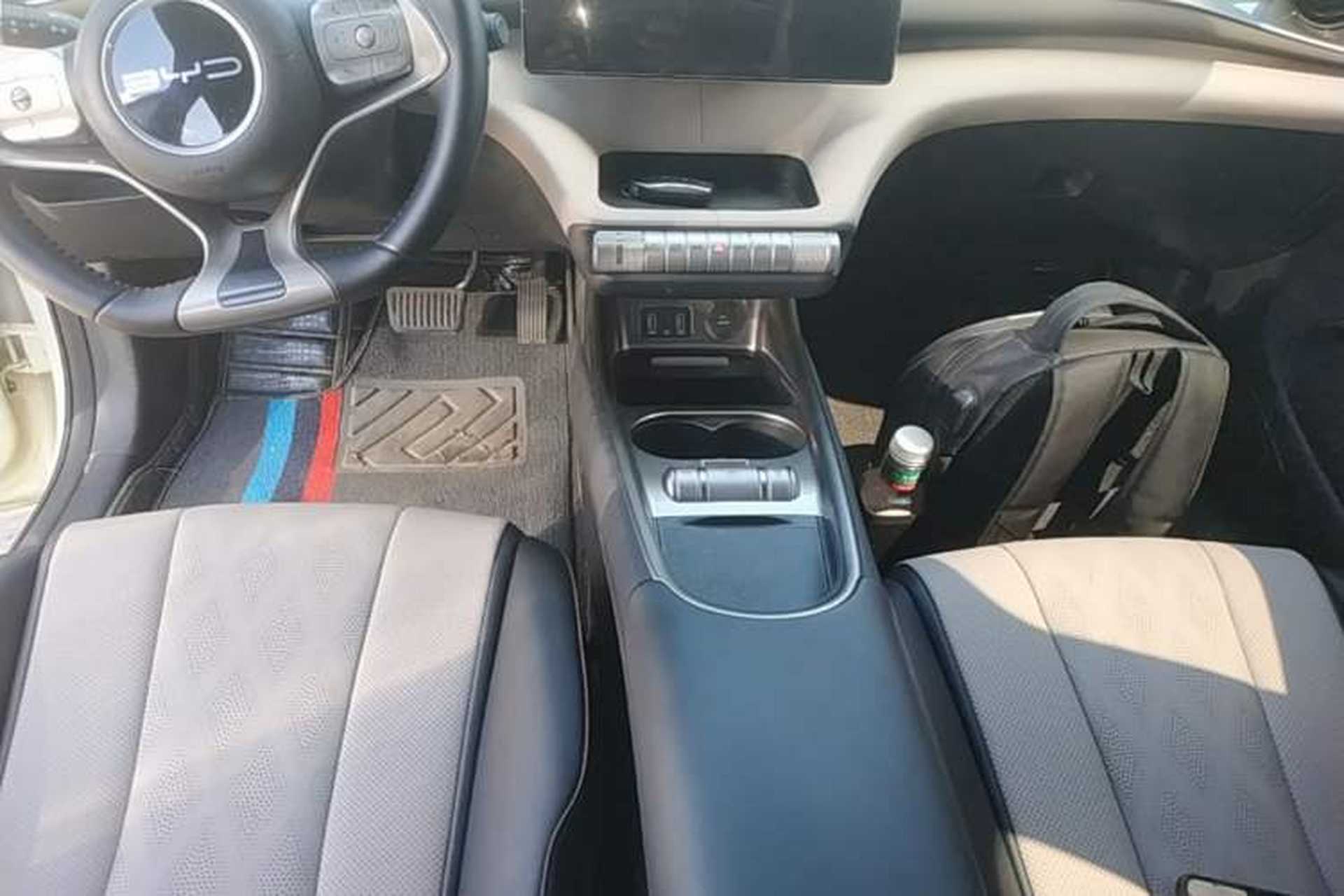 Used BYD Dolphin 2023 420 km Free Version Gear Lever