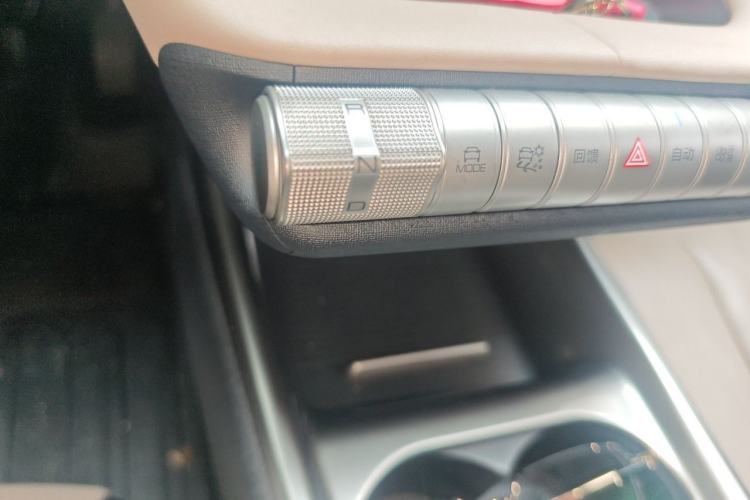 Used BYD Dolphin 2023 420 km Fashion Edition Gear Lever