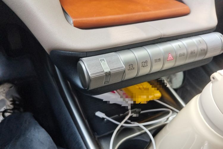 Used BYD Dolphin 2023 420 km Fashion Edition Gear Lever