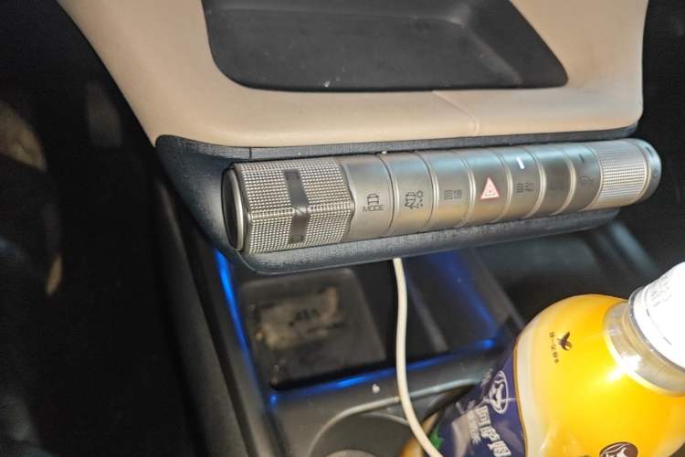 Used BYD Dolphin 2023 420 km Fashion Edition Gear Lever
