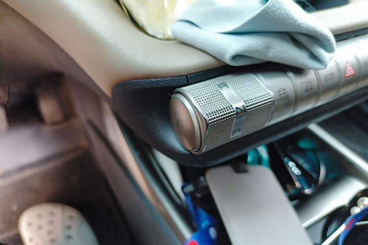 Used BYD Dolphin 2023 420 km Fashion Edition Gear Lever