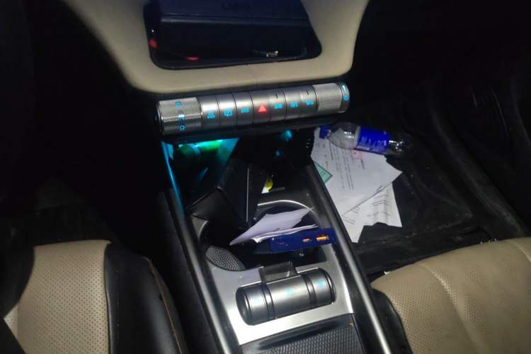 Used BYD Dolphin 2023 420 km Fashion Edition Gear Lever
