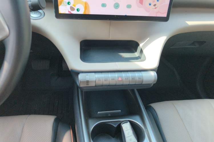 Used BYD Dolphin 2023 420 km Fashion Edition Gear Lever