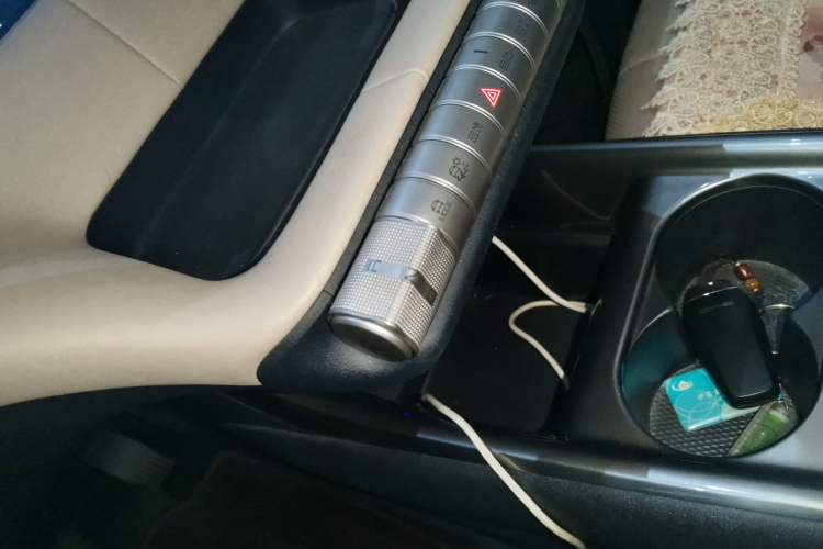 Used BYD Dolphin 2023 420 km Fashion Edition Gear Lever