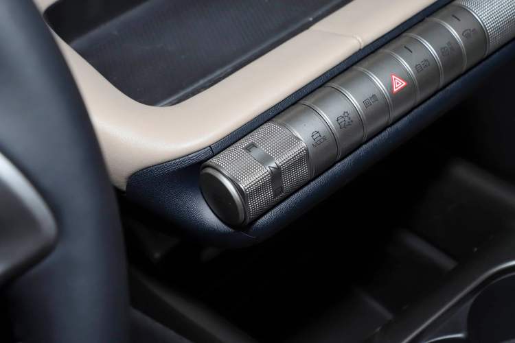 Used BYD Dolphin 2023 420 km Free Version Gear Lever
