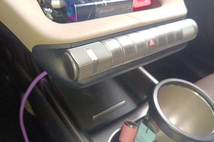 Used BYD Dolphin 2023 420 km Fashion Edition Gear Lever
