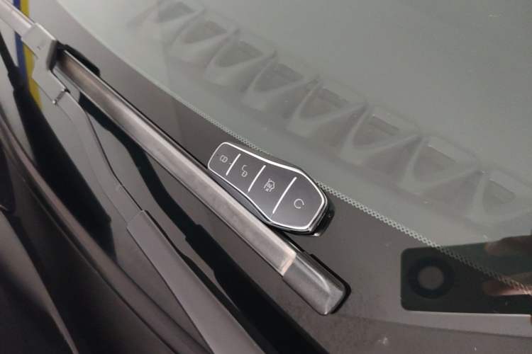 Used BYD Dolphin 2023 420 km Free Version Interior 1