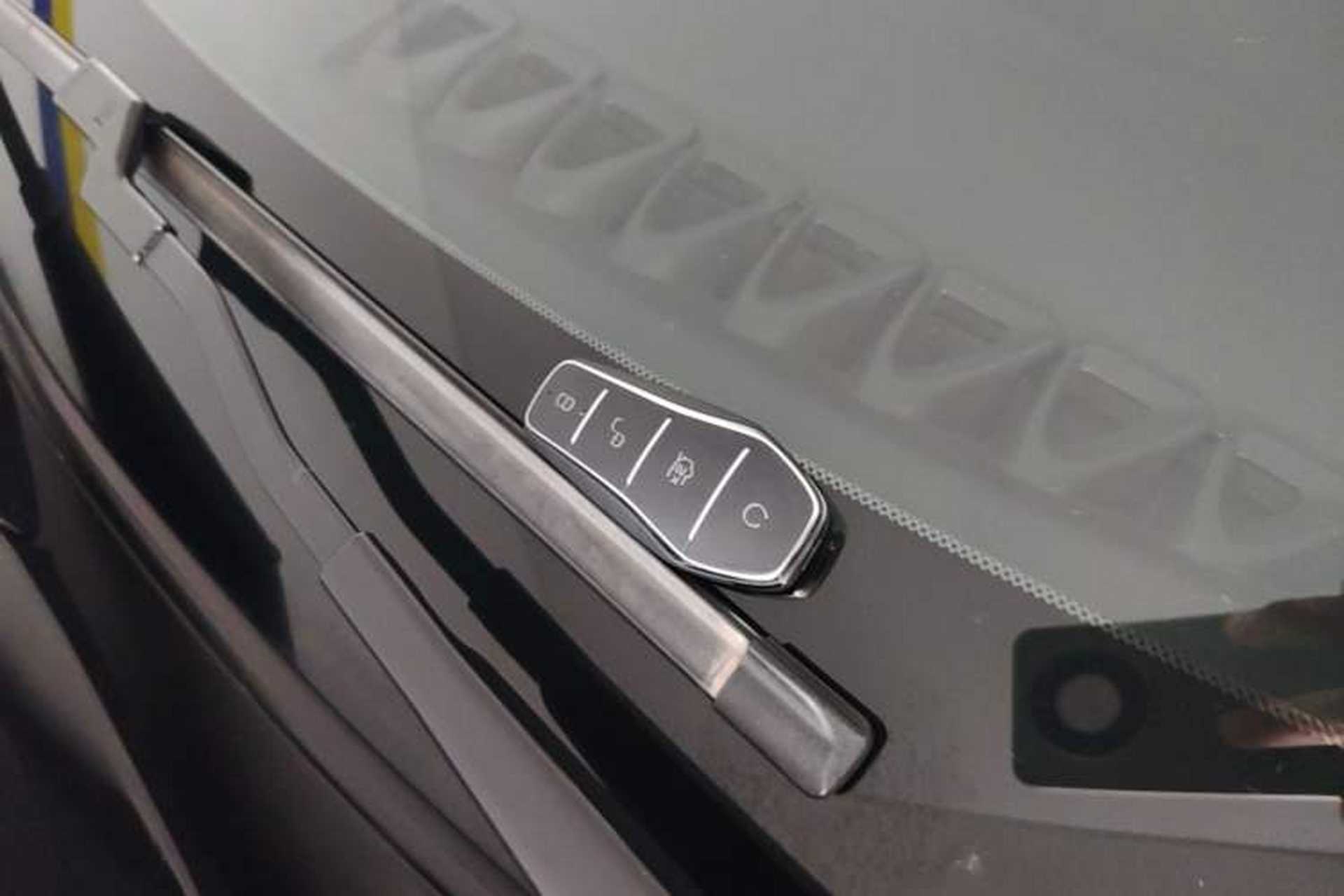 Used BYD Dolphin 2023 420 km Free Version Interior 1
