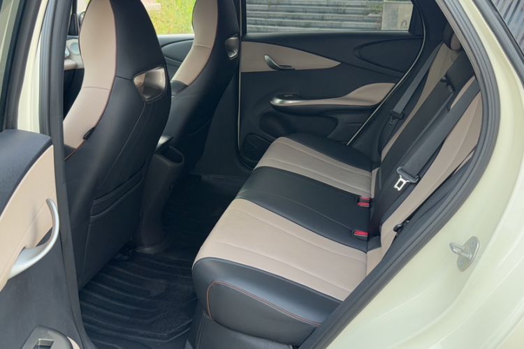Used BYD Dolphin 2023 420 km Fashion Edition Interior 1