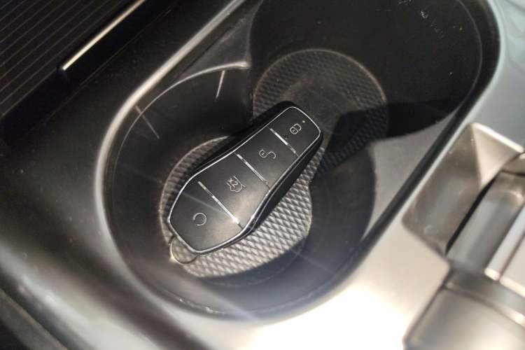 Used BYD Dolphin 2023 420 km Free Version Interior 1