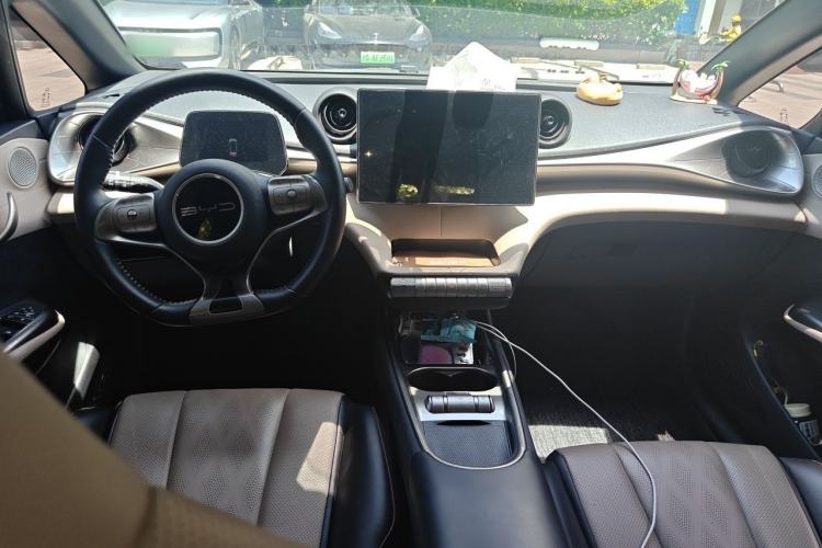 Used BYD Dolphin 2023 420 km Free Version Interior 2