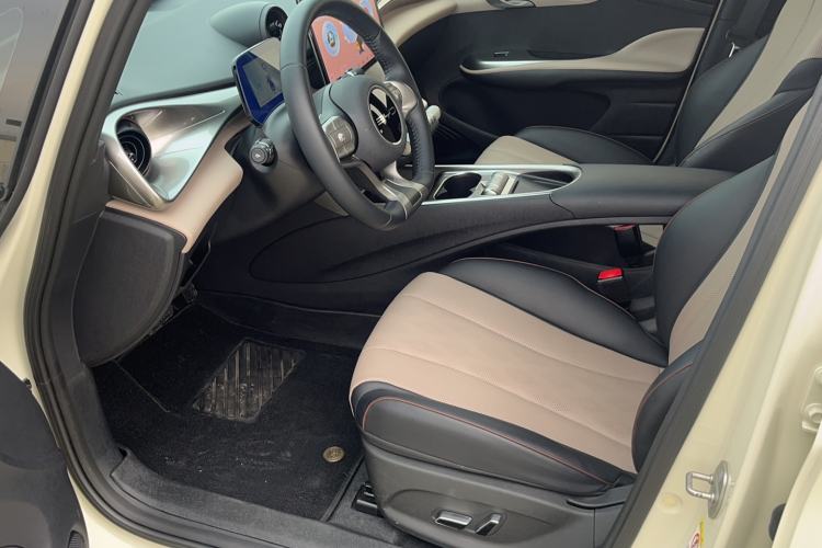 Used BYD Dolphin 2023 420 km Fashion Edition Interior 2