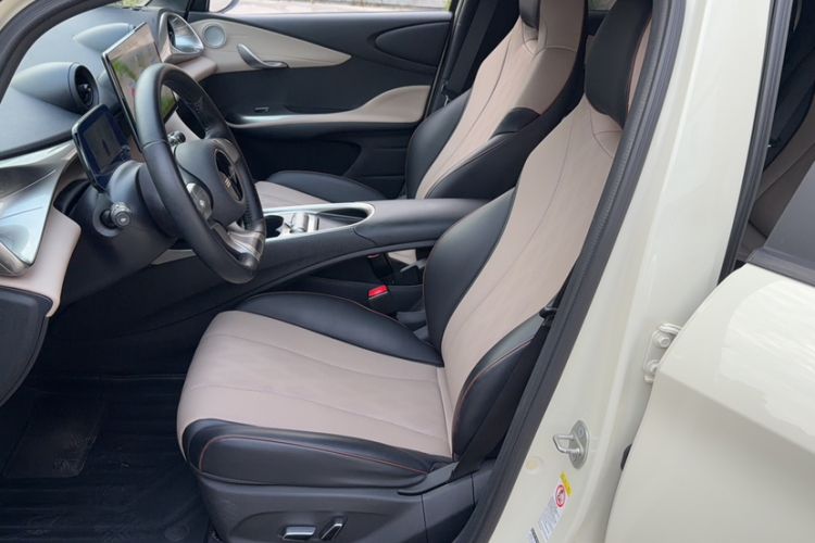 Used BYD Dolphin 2023 420 km Fashion Edition Interior 2