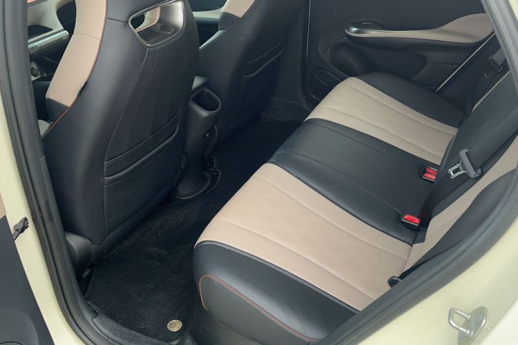 Used BYD Dolphin 2023 420 km Fashion Edition Interior 3