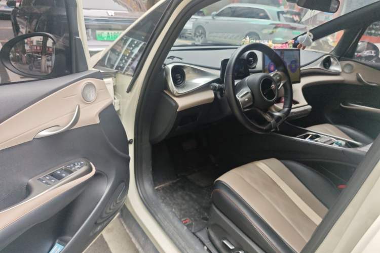 Used BYD Dolphin 2023 420 km Fashion Edition Interior 3