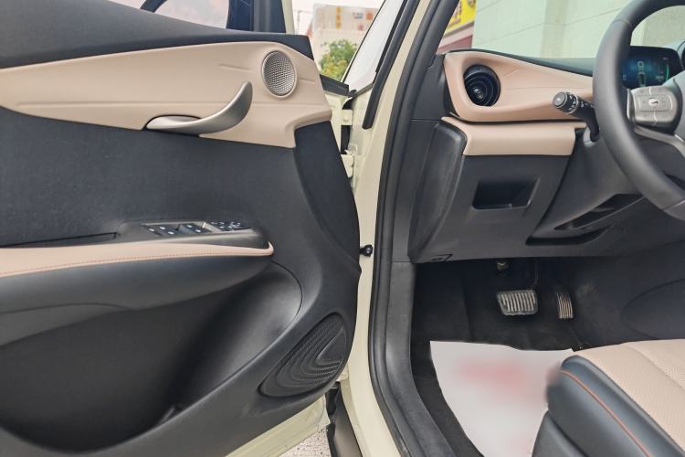 Used BYD Dolphin 2023 420 km Free Version Interior 5