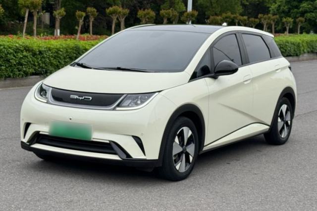 Used BYD Dolphin 2023 420 km Fashion Edition