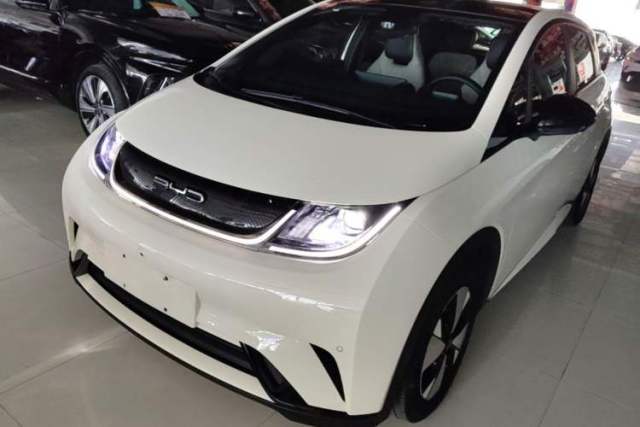 Used BYD Dolphin 2023 420 km Fashion Edition