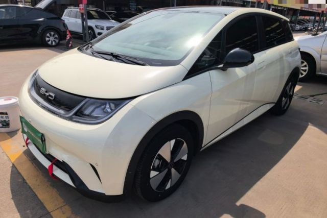 Used BYD Dolphin 2023 420 km Fashion Edition