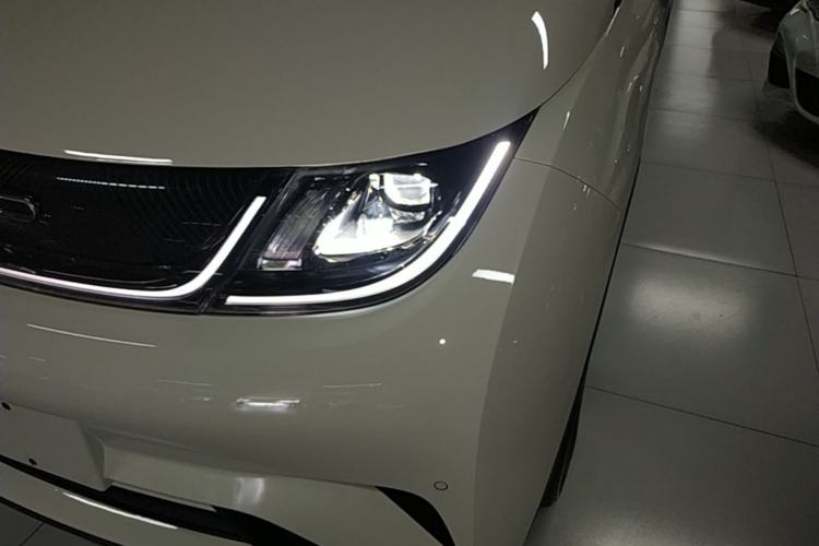 Used BYD Dolphin 2023 420 km Fashion Edition Left Front Headlight