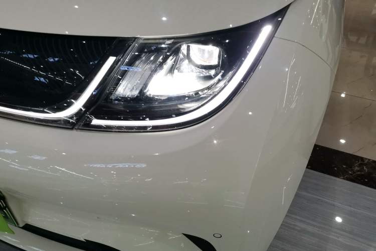 Used BYD Dolphin 2023 420 km Fashion Edition Left Front Headlight