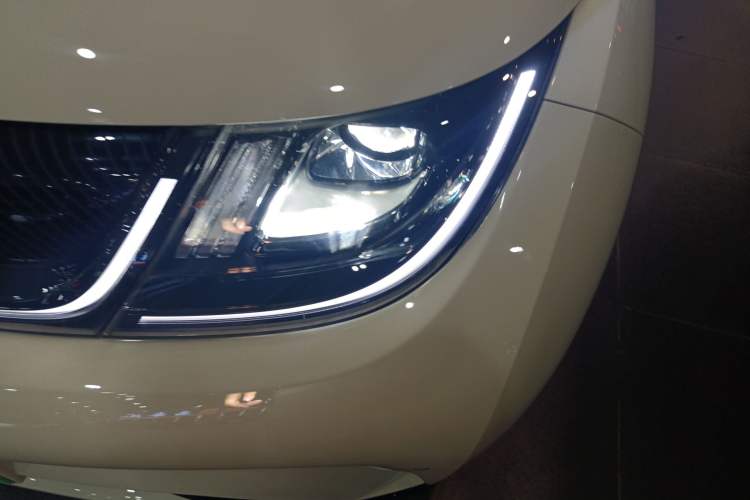 Used BYD Dolphin 2023 420 km Fashion Edition Left Front Headlight