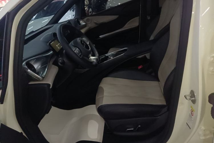 Used BYD Dolphin 2023 420 km Fashion Edition Left Front Seat