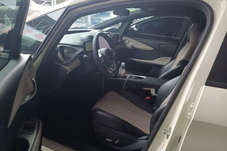 Used BYD Dolphin 2023 420 km Fashion Edition Left Front Seat