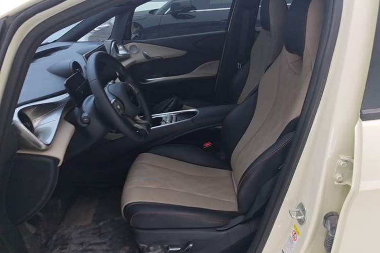 Used BYD Dolphin 2023 420 km Fashion Edition Left Front Seat