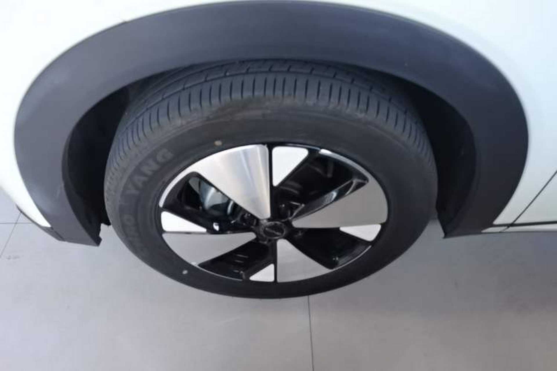 Used BYD Dolphin 2023 420 km Fashion Edition Left Front Wheel Hub
