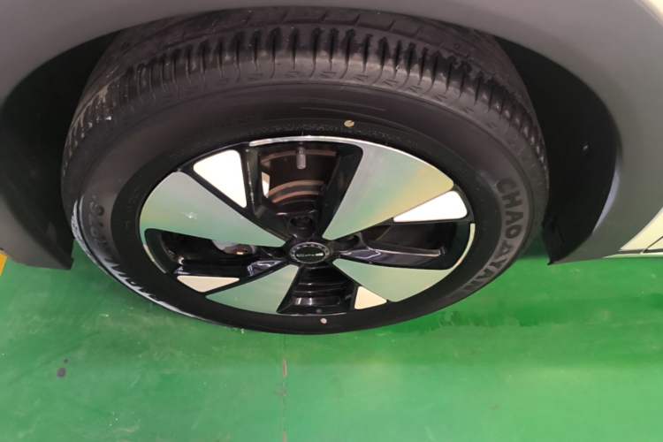 Used BYD Dolphin 2023 420 km Fashion Edition Left Front Wheel Hub