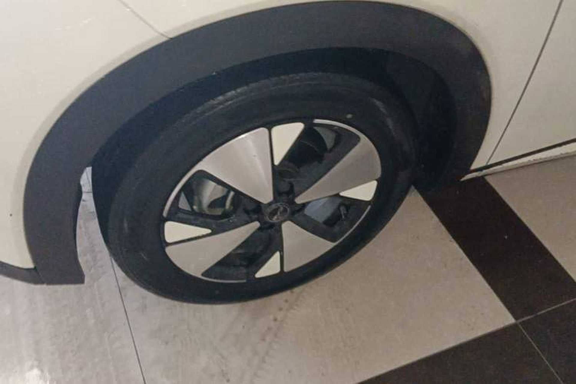Used BYD Dolphin 2023 420 km Free Version Left Front Wheel Hub