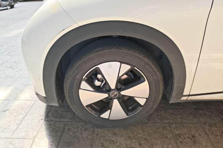Used BYD Dolphin 2023 420 km Free Version Left Front Wheel Hub