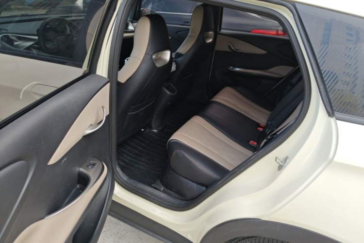 Used BYD Dolphin 2023 420 km Fashion Edition Left Rear Seat