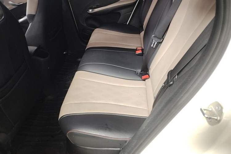 Used BYD Dolphin 2023 420 km Free Version Left Rear Seat