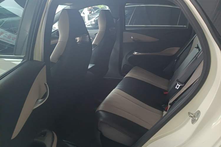 Used BYD Dolphin 2023 420 km Fashion Edition Left Rear Seat