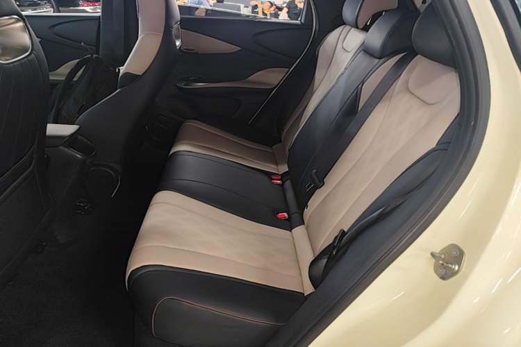 Used BYD Dolphin 2023 420 km Free Version Left Rear Seat